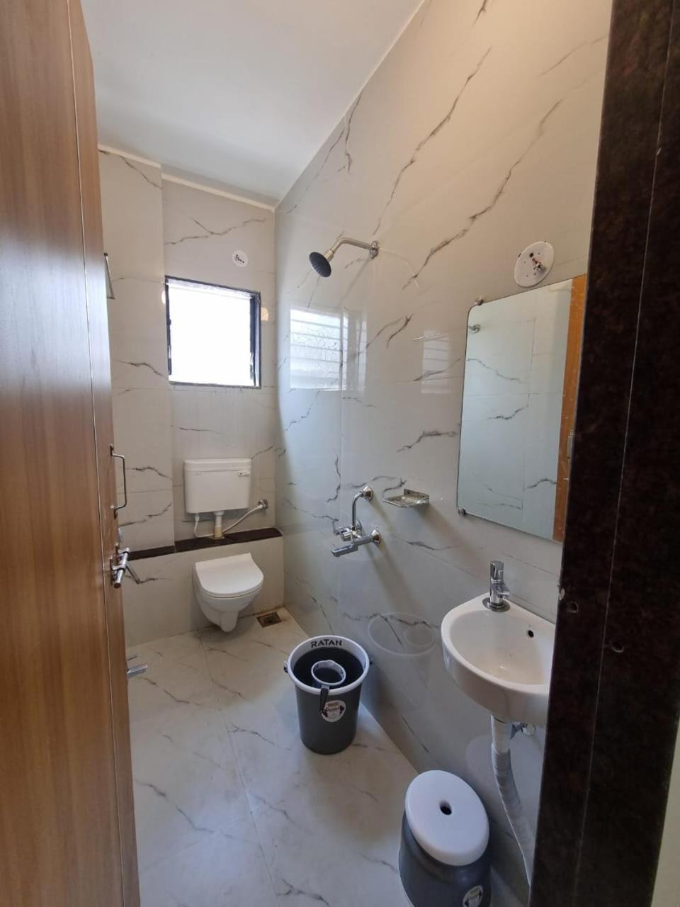 Vivanta Inn Lodge, Szolápur Kültér fotó